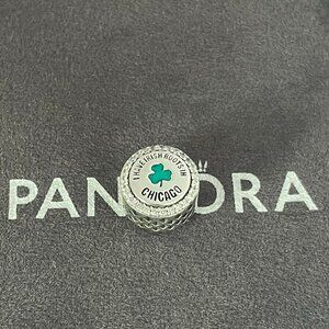 Pandora Chicago I Have Irish Roots Ih four-leaf clover Exclusive Charm Bracelet